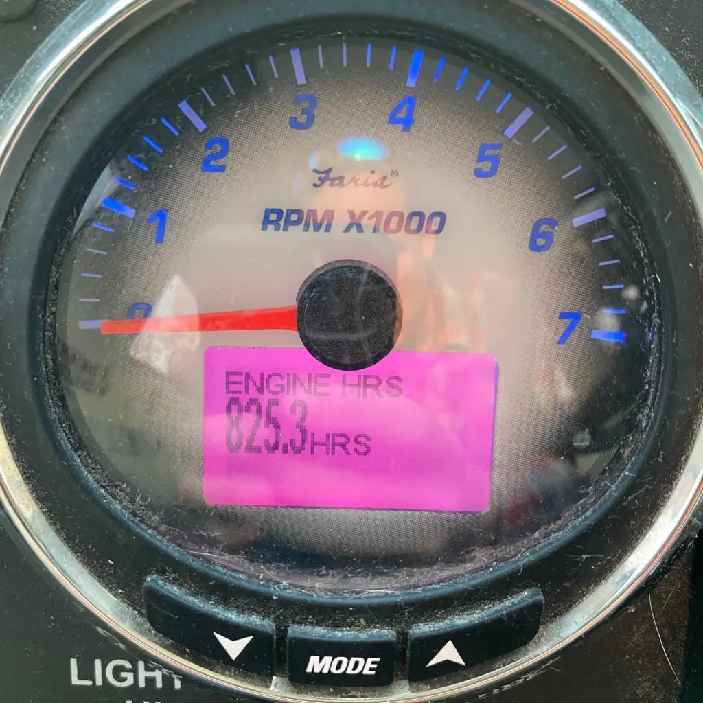 A close up of the speedometer of a car